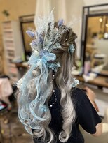 ビューティボックスモンロー(Beauty Box MONROE)&nbsp;海外風ハーフアップ