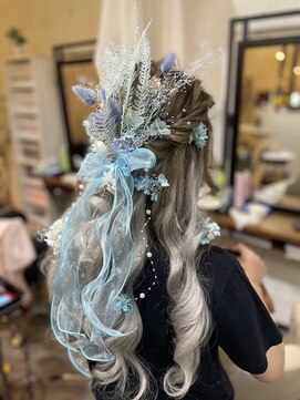 ビューティボックスモンロー(Beauty Box MONROE) 海外風ハーフアップ