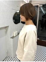 コス(KOS)&nbsp;【KOS 立川】ショートボブ×ハイライトカラー