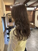 穀雨(Kokuu)&nbsp;オリーブベージュロングパーマ