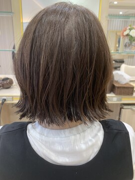 アッシュ 仙川店(Ash) 仙川ショートカット白髪染め切りっぱなしボブ大人ショートボブ