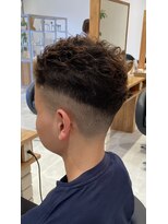 リーク(LEEK) ピンパーマで作る!フェードスパイキーショート!