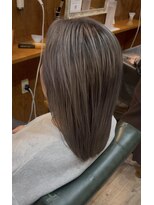 ヘアーサロン アトリエ(Hair salon ATORIE)&nbsp;セミロングレイヤーブリーチカラーシャドウルーツ