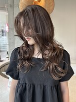 ロエ(loe) 細めハイライトで大人ナチュラルな雰囲気