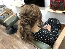 ヘアセット結婚式やイベントに！幅広いスタイルのご提案