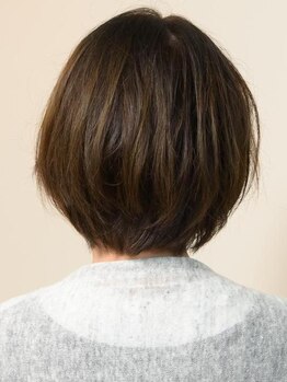 ヘアアトリエ ココット(hair atelier COCOTTO)の写真/繰り返す白髪染めもダメージレスに☆伸びても目立ちにくい話題の"明るめ白髪ぼかし"ならオシャレ感もUP♪