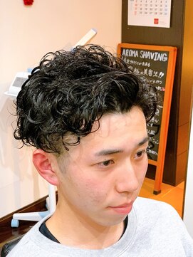 カルムンド バイ トコヘイ(CALMUNDO by TOKOHEI) 【スパイラルパーマ×ワイルドアップバング】