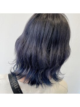 テクライズ 豊橋店(TECHRISE) ☆シルバー×ブルーインナーカラー☆