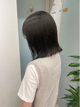 トゥーリ 薬院店(tuuli) tuuli miyu 地毛風アッシュ切りっぱなしボブ/20代30代40代50代