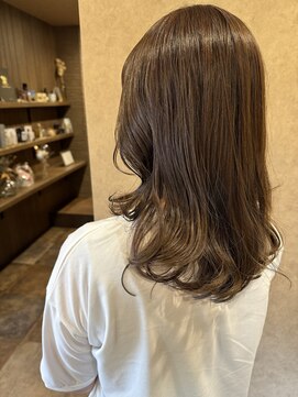 イロハ(iroh) イルミナカラー/ロングヘア/髪質改善トリートメント