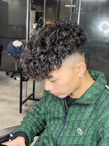 イーラ(era)&nbsp;スペインカール　刈り上げ眉カットツイストスパイラルパーマ