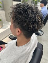 ラギッド 大野城店(RUGGED)&nbsp;ショートパーマ　刈り上げ　ツイスパ　メッシュカラー