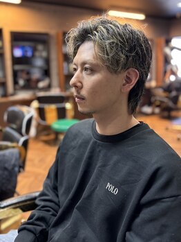 ザブラッズ 姫路(THE BLOODS)の写真/[姫路/飾磨]おしゃれなメンズカジュアルを楽しむならここがオススメ！トレンドのパーマスタイルをご提案◎