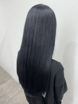 グラム 呉羽店(gram) 透明感のある暗髪ブルーブラック
