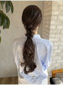 大人かわいいローポニーアレンジ