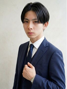 ヨシザワインク プレミアム 横浜 桜木町店(YOSHIZAWA Inc. PREMIUM) ツーブロック色気センターパートビジカジバーバースタイル