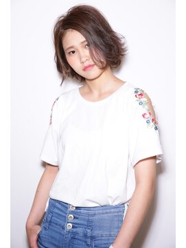 ヌーム 塚本店(NOOM) モーブカラーで創るハネ感のあるショートボブ イメチェン応援