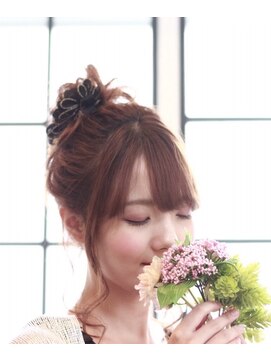 アース 守谷店(HAIR&MAKE EARTH) トップシニョン