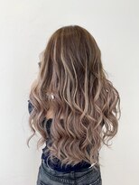 ローレン(Rollen)&nbsp;シールエクステで作るグレージュグラデーション！