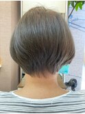 ショートボブ