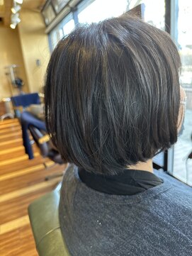 カルナ バイ カリス(CARNA by Charis) コンパクトボブ