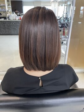 シャンプーボーイエイムス(SHAMPOO BOY aims) フラットボブ