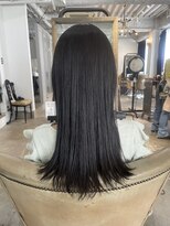 レガーレ(Legare) 艶髪ストレートロングスタイル