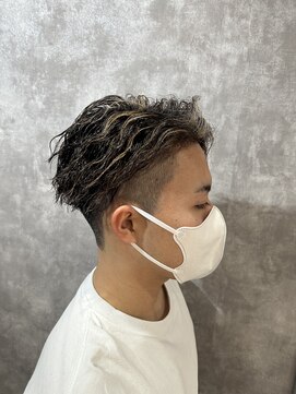 スピン 本八幡(SPIN) ベリーショート/ダークアッシュ/ニュアンスパーマ/韓国マッシュ