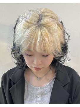 ラキングキョウト(LA KING KYOTO) 抜きっぱなしブロンド×ブラックのルーツカラー