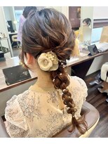 編み下ろしお呼ばれヘアセットたまねぎヘアアレンジ結婚式二次会