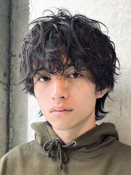 バイフィフス 原宿/表参道(by fifth) メンズマッシュウルフシャドウパーマ癖毛風無造作センターパート