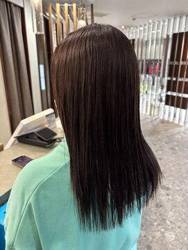 アース コアフュールボーテ 北小金店(EARTH coiffure beaute) つや感ストレートロング