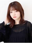 大人可愛いミディアムヘアー