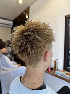 ヘアアンドスパ ベル(Belle) スパイキーショート・ツーブロック