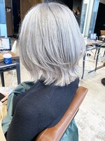 アフロート ギンザ(AFLOAT GINZA)&nbsp;韓国風ぱっつんボブ外はねくびれレイヤーカット透明感カラー