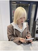 抜きっぱなしブロンド/顔まわりカット/切りっぱなしボブ/横浜