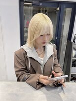 ソー(so.)&nbsp;抜きっぱなしブロンド/顔まわりカット/切りっぱなしボブ/横浜