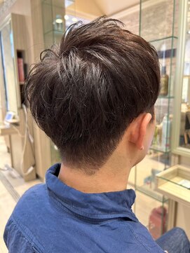 ビスイル 秋葉原店(Vis ill) 明るめのブラウンアッシュ刈り上げサイドツーブロック