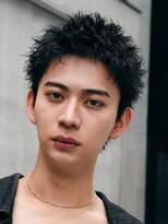 テン 心斎橋(tenn.)&nbsp;アクティブショートフェザーパーマルーズショートセンターパート