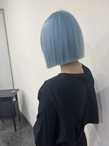 ヴィオラカラー(VIOLLA COLOR) ハイトーン、水色、切りっぱなしボブ
