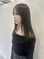 ホワイト(WHITE) ブリーチなし オリーブベージュ 髪質改善 ロングレイヤー
