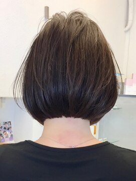 ミッテル(mittell) ボブ毛先パーマことりベージュ黒髪ウォーターフォール