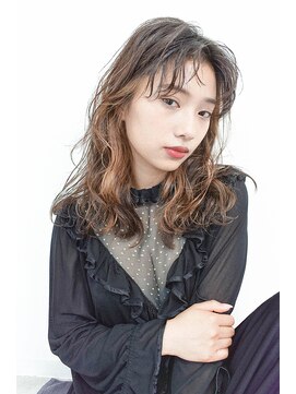 ガーランドウメダ(Garland umeda) リラックスウェーブ＿セミロング＿000352