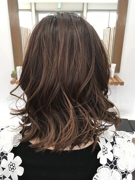 エイトクラージュ(eight courage) ミディアムローレイヤー