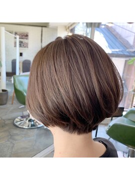 チェコリル(Cyecoril) 【お客様スタイル】ショートボブ/イメチェン/大人かわいい