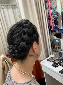 ビューティック ハラジュク(Hair&Make Beautique Harajuku) 編み込みカチューシャのアップ