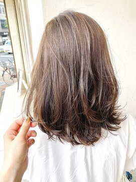 エイミーバイアフロート(amie by afloat) 軽やかレイヤーのふんわりミディ☆