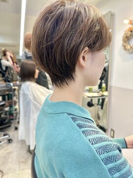 グラフ 銀座(GRAFF) 大人可愛い20代30代40代黒髪前下がりショートボブ丸みショート◎