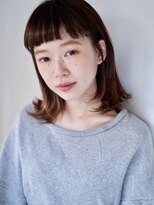 フランチェスカ(Francesca) 【森ひまわり】森ひまわりの外ハネロブ　切りっぱなしミディアム