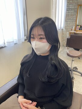 シェノン 武庫之荘(CHAINON) 韓国くびれヘア/暗髪カラー/ブルーブラック/フェミニンロング